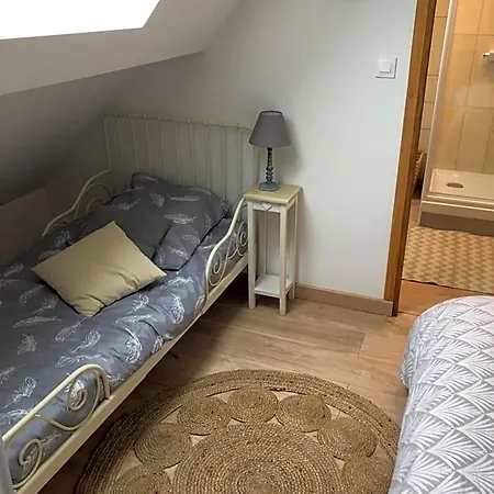 Au Domaine Fresnois فندق مبيت وإفطار 3*