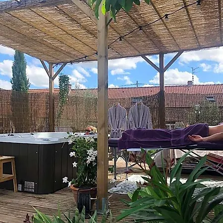 Au Domaine Fresnois Bed & Breakfast Fresnes-lès-Montauban